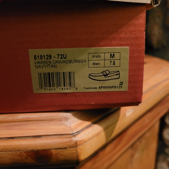 Levi's loafers sz 7.5 men - Picture 7 of 7